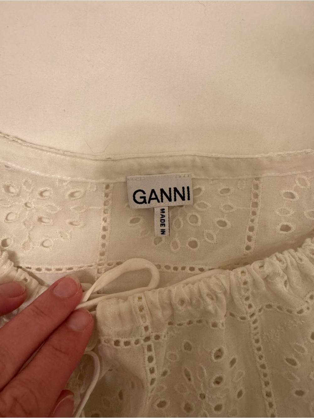 Ganni Cream Eyelet Tie-Front Crop Top - Picture 4 of 5